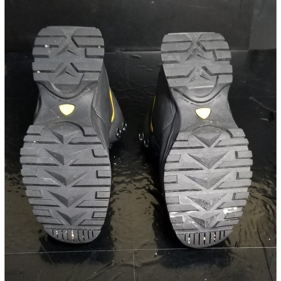 Nike ACG Boots - Picture 8 of 9